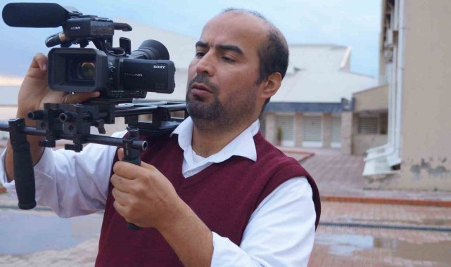 Öğretim Üyesi Akdağ, kendi hayatının filmini çekti