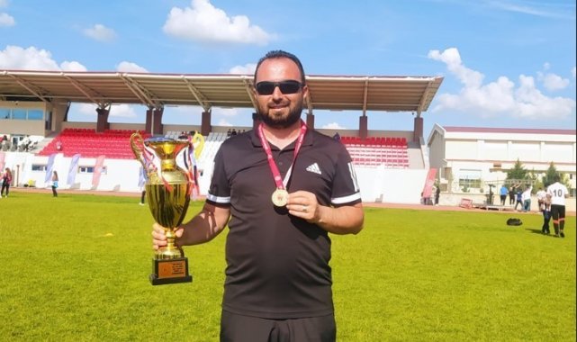 Ömer Halisdemir Anadolu İmam Hatip Lisesi, kriket Türkiye şampiyonu oldu