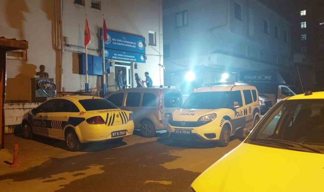 Önce husumetlilerine saldırdı sonra polise direndi