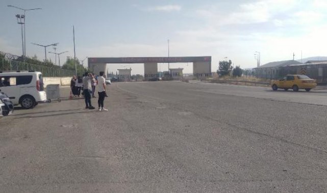 Öncüpınar Sınır Kapısı'na roketli saldırı