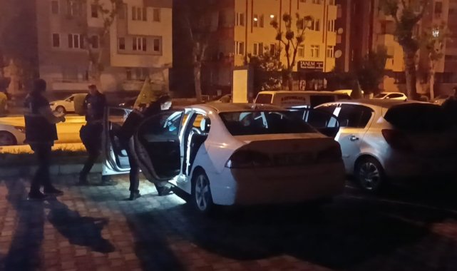 Otomobilin çarptığı kadın hayatını kaybetti