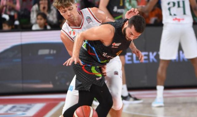 Petkimspor'da İsmail Cem gözde