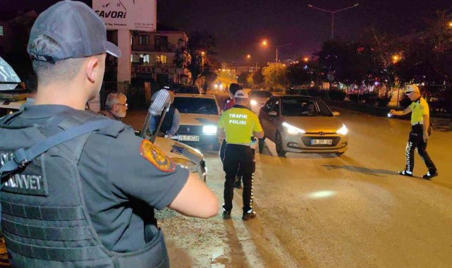 Polisin huzur uygulamasında kediyle imtihanı kamerada