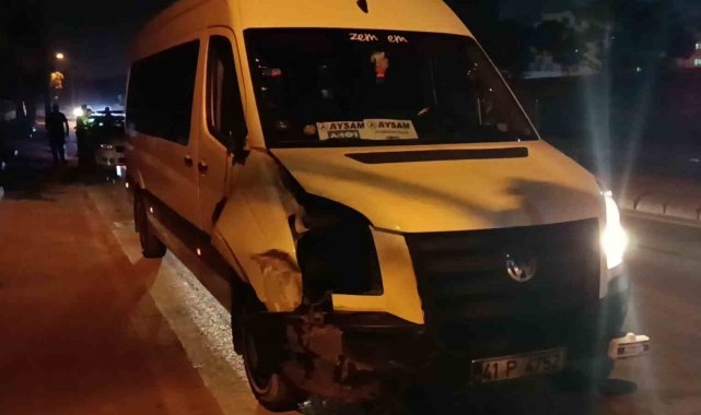 "Dur" ihtarına uymayan alkollü minibüs sürücüsü polisi peşine taktı