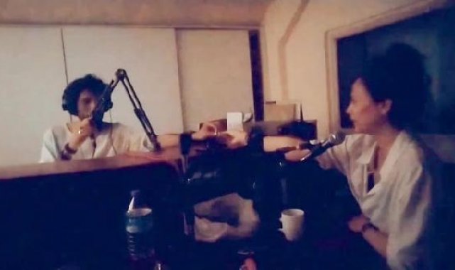 Radyo programında kadın sunucudan canlı yayında evlilik teklifi