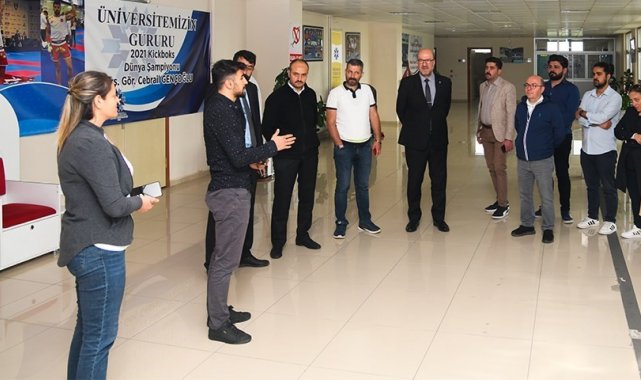Rektör Çakmak Etüt Merkezi Öğretmenlerini Konuk Etti