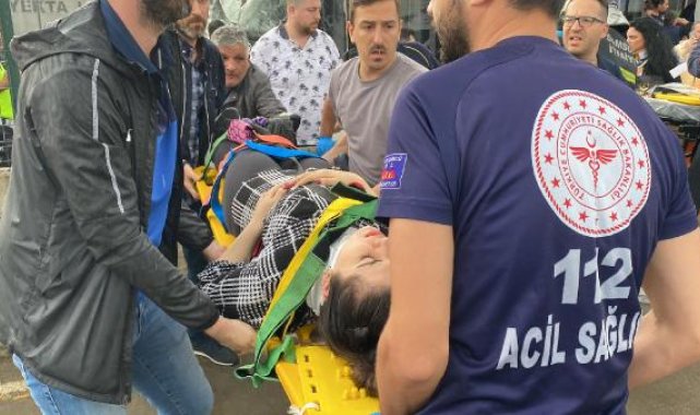 Samsun'da iki tramvay kafa kafaya çarpıştı; yaralılar var