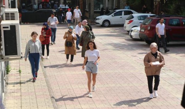 Samsun'da YKS'nin ilk oturumu 53 bin 394 adayın katılımı ile yapıldı