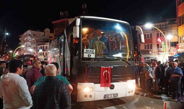 Sandıklı'da hacı adayları kutsal topraklara uğurlandı