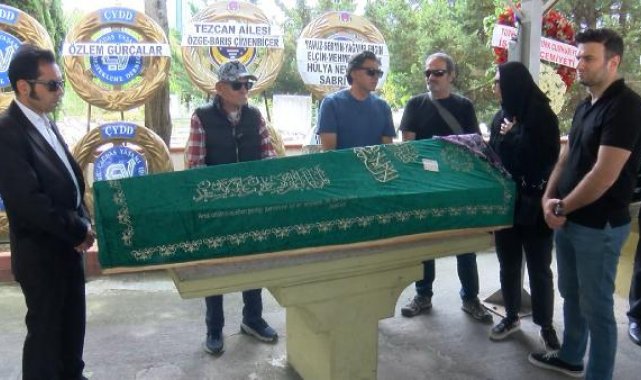 Şarkıcı ve oyuncu Yıldız Tezcan son yolculuğuna uğurlandı