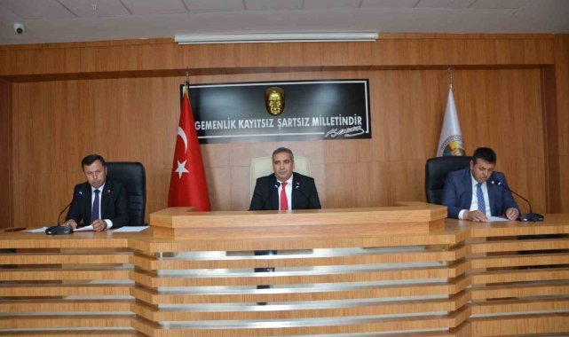 Seçimlerin ardından ilk meclis toplantısı yapıldı