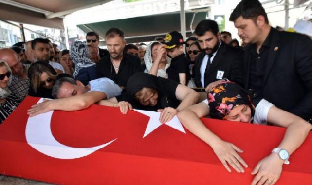 Şehit polis, gözyaşlarıyla son yolculuğuna uğurlandı