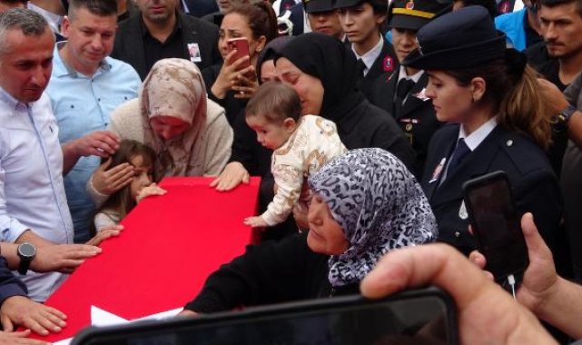 Şehit Uzman Çavuş Ceylan, son yolculuğuna uğurlandı