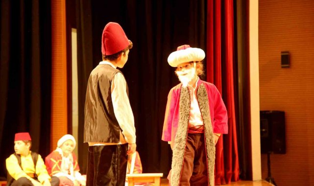 SGM'de orta oyunu ve Nasreddin Hoca gösterileri büyük alkış topladı
