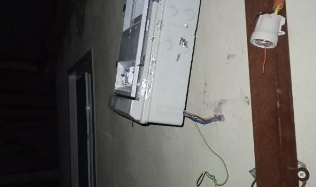 Şiddet gören kadın evinin önüne barikat kurdu; yaşadıklarını gözyaşları ile anlattı