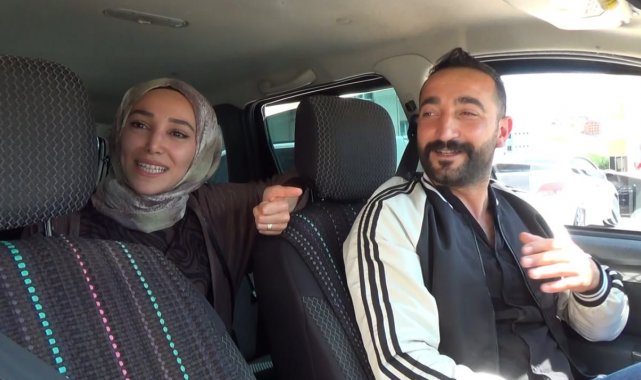Sınava girmek için saniyelerle yarıştılar, sınavı kaçırınca işi şakaya vurdular