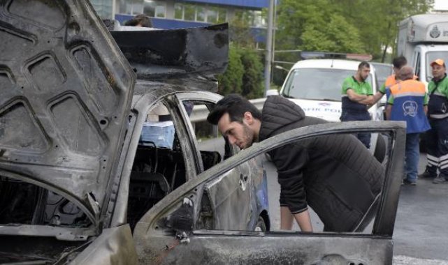 Şişli'de seyir halindeki otomobil alev alev yandı