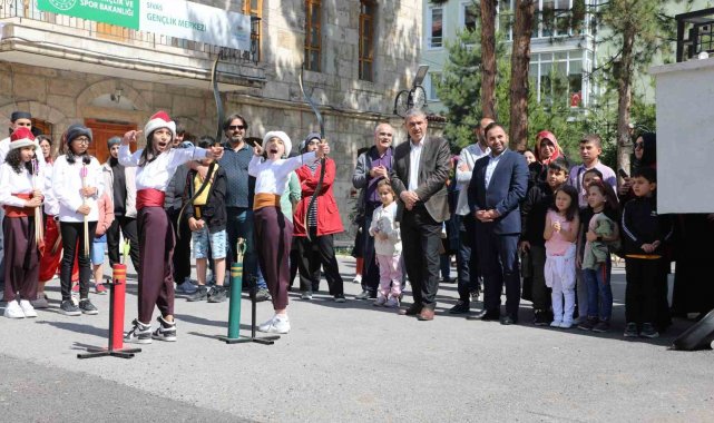 Sivas'ta yaz okulu açıldı