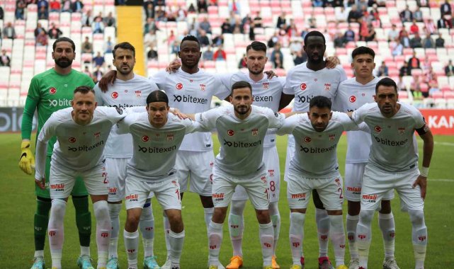 Sivasspor'da 9 futbolcunun sözleşmesi bitti