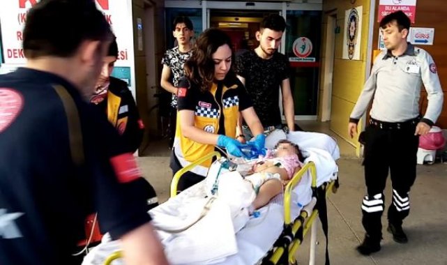 Soluk borusuna fıstık kaçan bebek, 'Heimlich manevrası' ile hayata döndürüldü