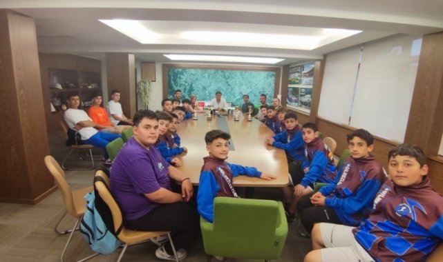 Sporculardan teşekkür ziyareti