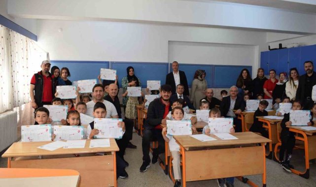 Sungurlu'da 7 bin 482 öğrenci karne aldı