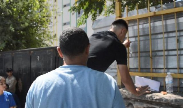 Suriye'de görev yapan asker, sınavı 1 dakikayla kaçırdı