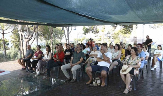 Tarihi Güvercinada'da söyleşi gerçekleştirildi