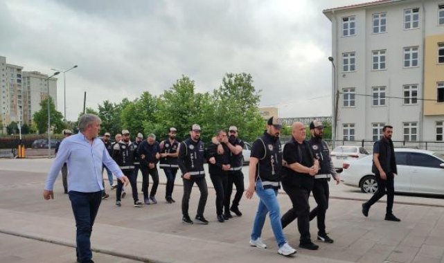Tekirdağ Ergene Belediyesi'ndeki rüşvet operasyonunda 5 zabıta tutuklandı