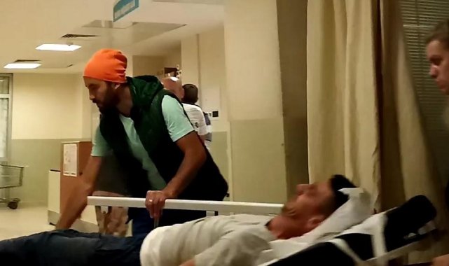 Tır ile otomobil kafa kafaya çarpıştı: 3 yaralı