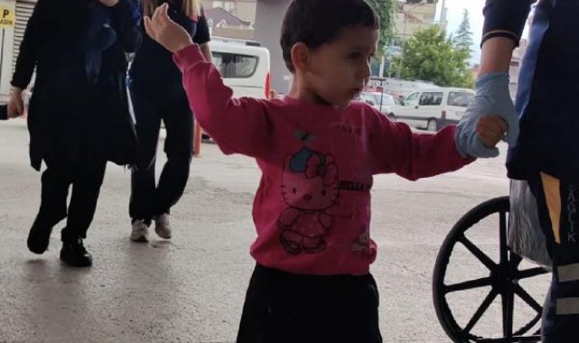 Toz deterjanı şeker zannederek yiyen Çınar, hastanede tedaviye alındı