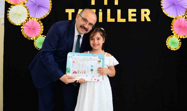 Trabzon'da 145 bin öğrenci bugün karnelerini aldı