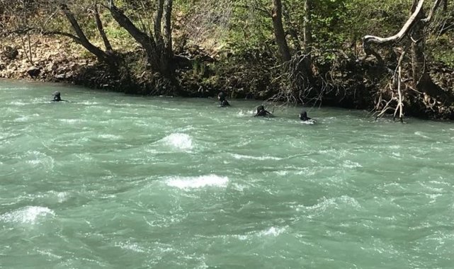 Tunceli Belediyesi dalgıç ekibinden, boğulma vakalarına karşı eğitim