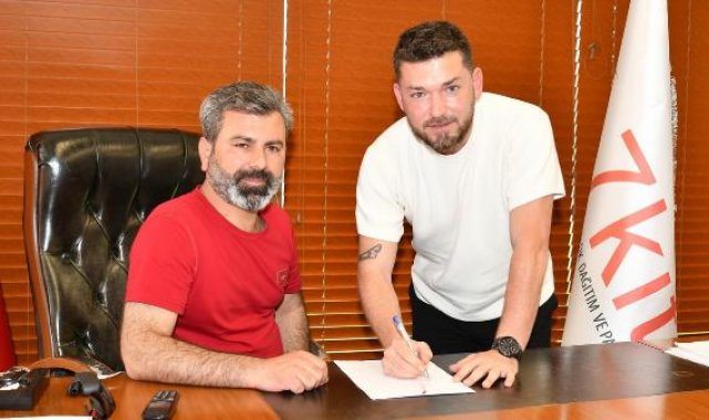Turgutluspor'da Gülay'ın yerine Erarslan görevde