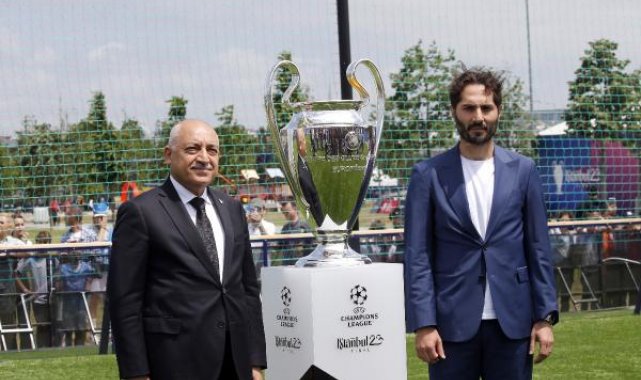 UEFA Şampiyonlar Festivali'nin açılışı yapıldı