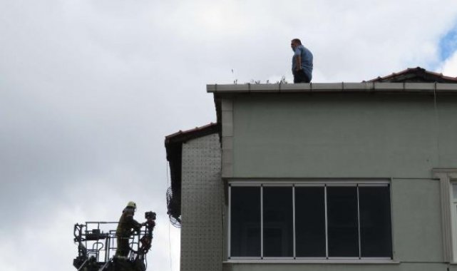 Ümraniye'de yangında mahsur kalan babaanne ile torununu itfaiye kurtardı