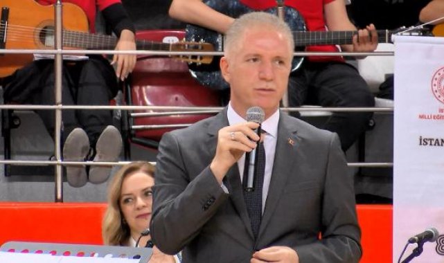 Vali Gül gençlerle bir araya geldi