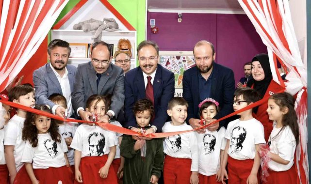 Vali Kızılkaya, minik öğrencilerle bir araya geldi