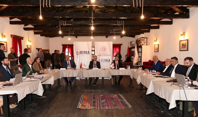 Valiler Osmaneli tarihi konaklarına hayran kaldı