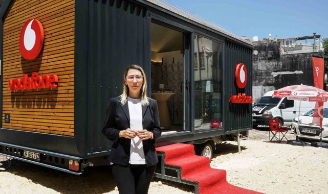 Vodafone'dan afet bölgesine tiny house mağazalar
