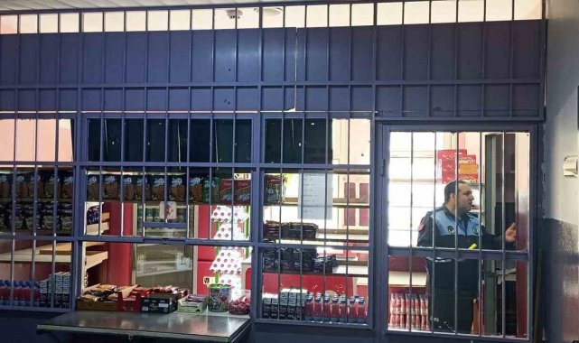 Zabıta 148 işyerini denetledi 3 işyerini mühürledi