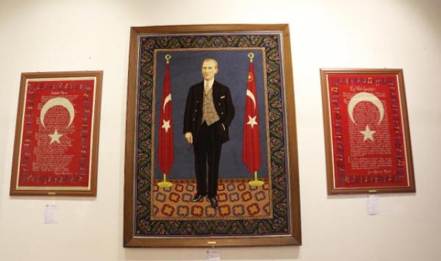 1,1 milyon düğümlü 3 boyutlu Atatürk halısı, müzenin baş köşesinde