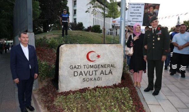 15 Temmuz Gazisi Tümgeneral Davut Ala Paşa'nın adı Zeytinburnu'nda sokağa verildi
