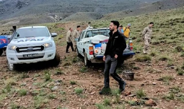 2 bin 850 metre yükseklikteki Aygır Gölü'nde araçları çamura saplanan 5 kişi kurtarıldı