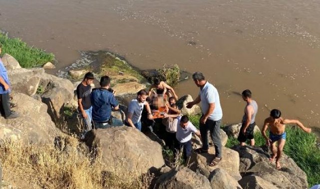 9 yaşındaki Ali, serinlemek için girdiği Dicle Nehri'nde boğuldu