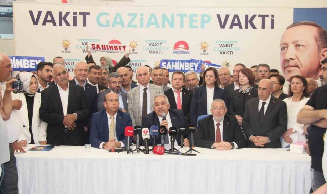 AK Parti Gaziantep İl Başkanlığında devir teslim töreni yapıldı