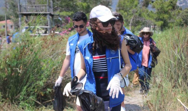 Akyaka'da çevre temizliği yapıldı