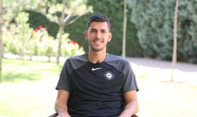 Altay'ın tecrübeli futbolcusu Ceyhun Gülselam: Zorlukları aşacağız