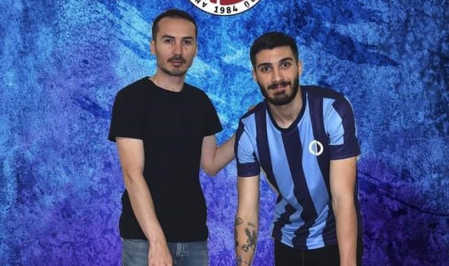 Anadolu Üniversitesi Yiğit Kotan'ı kiraladı