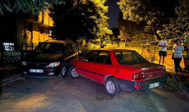 Ankara'da park halindeki araca çarpan sürücü olay yerinden kaçtı